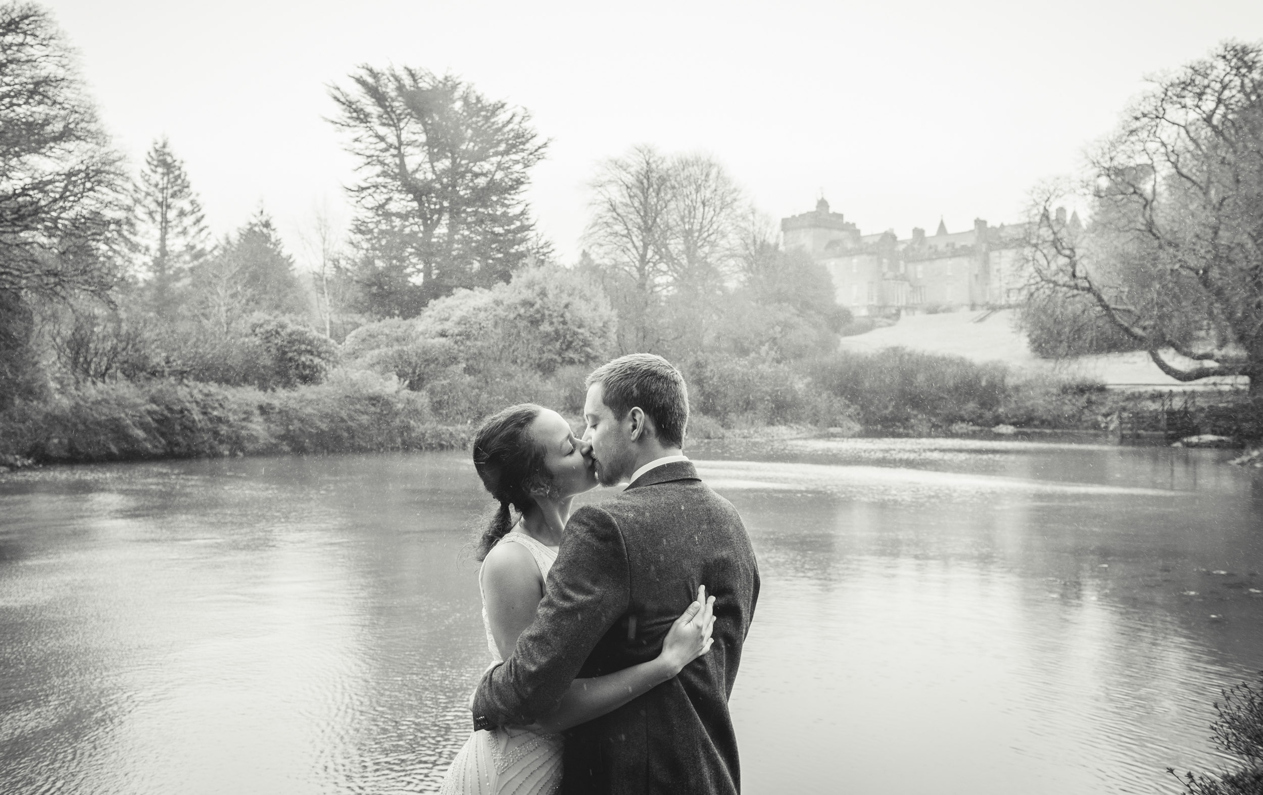 Linlithgow Palace wedding photography
